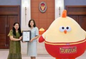“泰拳活力公园”在穗开幕，名创优品携“泰拳友好大使”墩DUN鸡亮相现场