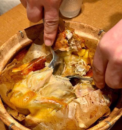 绝地求生中开启饭局的正确步骤是什么？  第2张