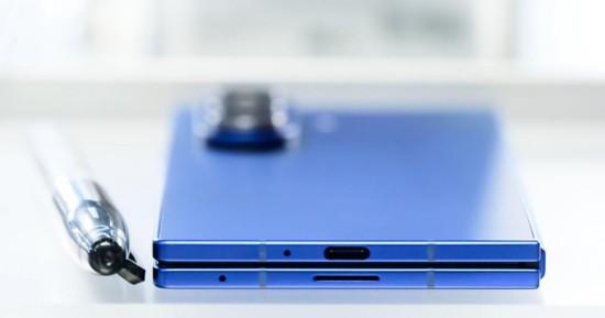 从 Galaxy Fold 到 Z Fold7：看三星如何定义折叠屏未来  第3张