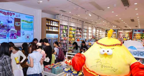 “泰拳活力公园”在穗开幕，名创优品携“泰拳友好大使”墩DUN鸡亮相现场  第3张